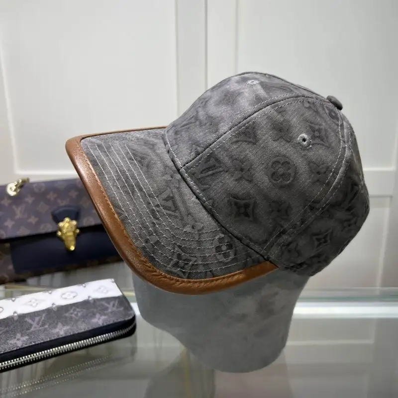 LV cap hm (22)